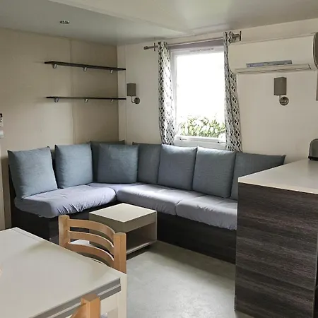 Campsite Spacieux Mobil-home Num227 2 Chambres, 2sdb A 2 Pas Du *