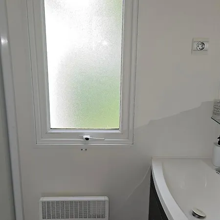 Campsite Spacieux Mobil-home Num227 2 Chambres, 2sdb A 2 Pas Du *