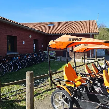 Campsite Spacieux Mobil-home Num227 2 Chambres, 2sdb A 2 Pas Du